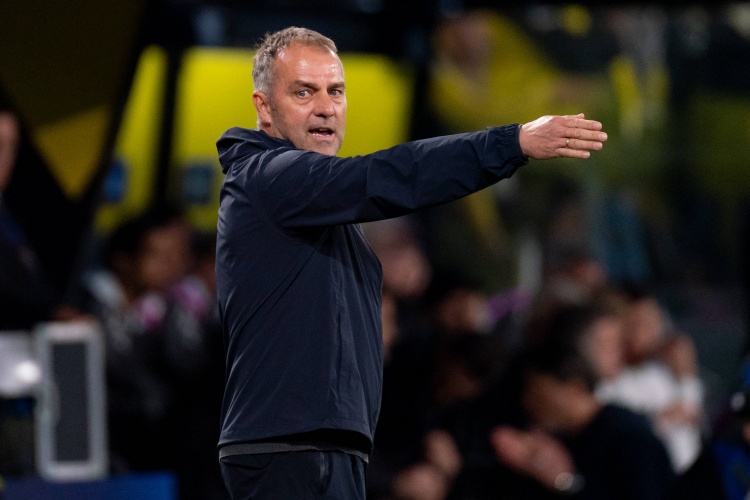 ewc电竞世界杯-假期加练!每体:德容等四人在巴萨假期加练,教练组对此赞赏