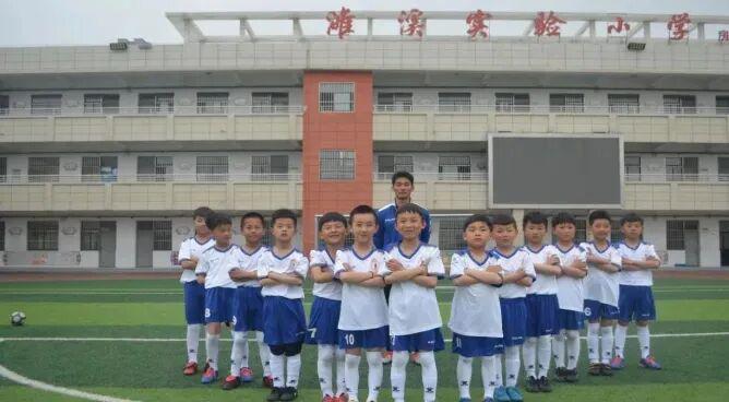 ewc-喜报！王鑫鹏入选国家男子足球队！